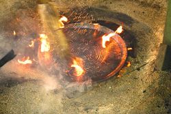 a cerâmica raku de Bose - um prato tirado do forno